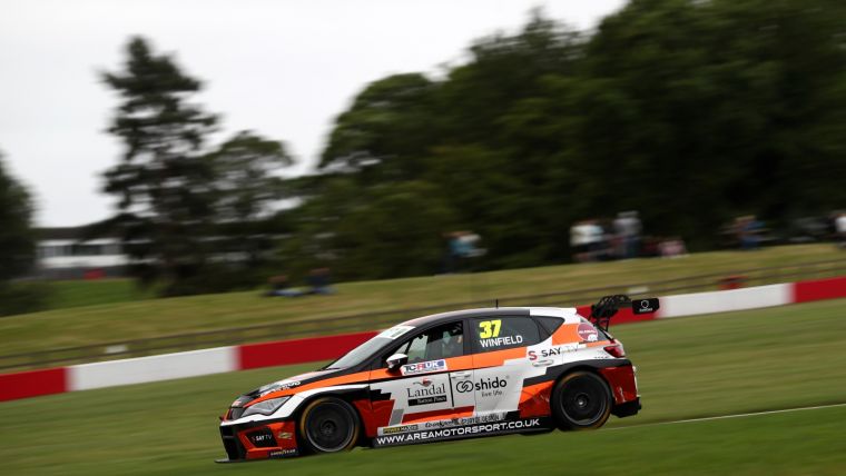 Winfield takes pole for race one as Lewis Kent suffers in Qualifying shocker