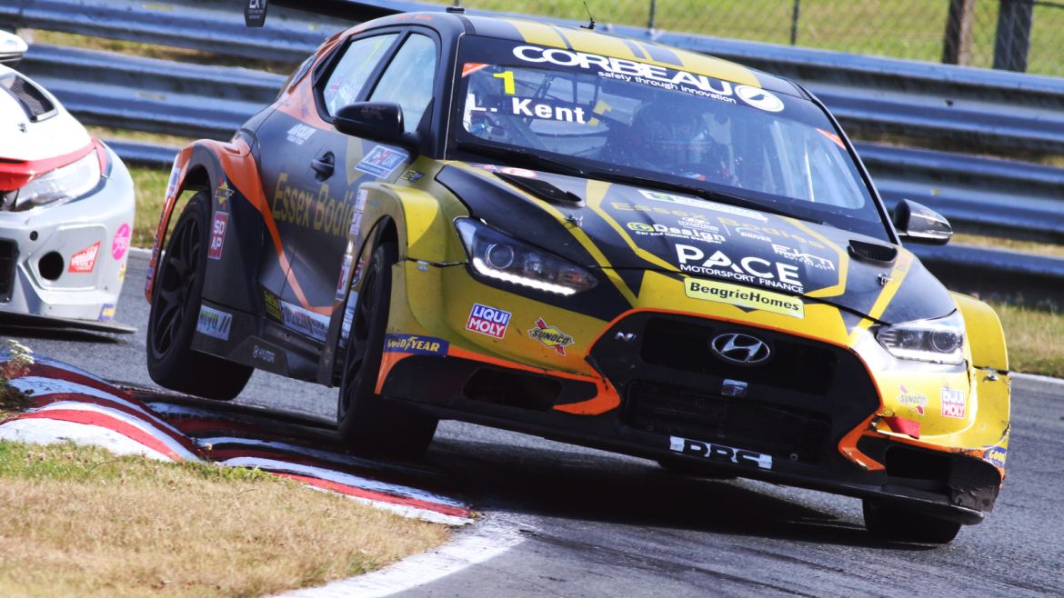 Bradley Kent switches to Hyundai Veloster for 2023
