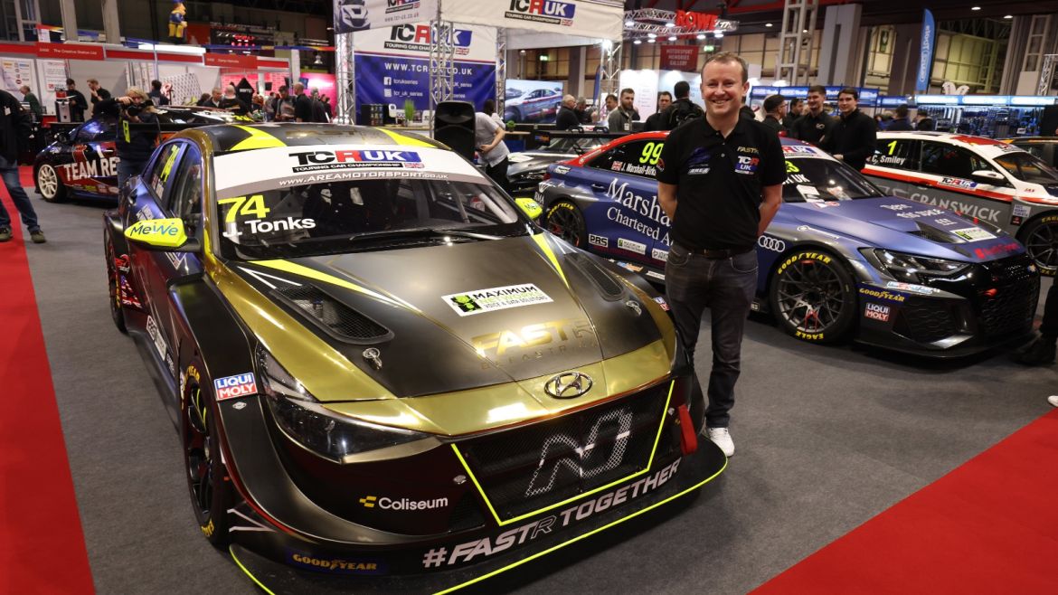 Tonks brings FastR-backed Hyundai Elantra to TCR UK for 2023 season