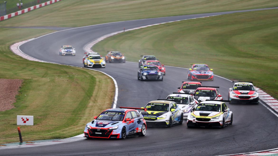 The Super Six ready to battle for 2023 TCR UK title in Brands Hatch Indy Finale