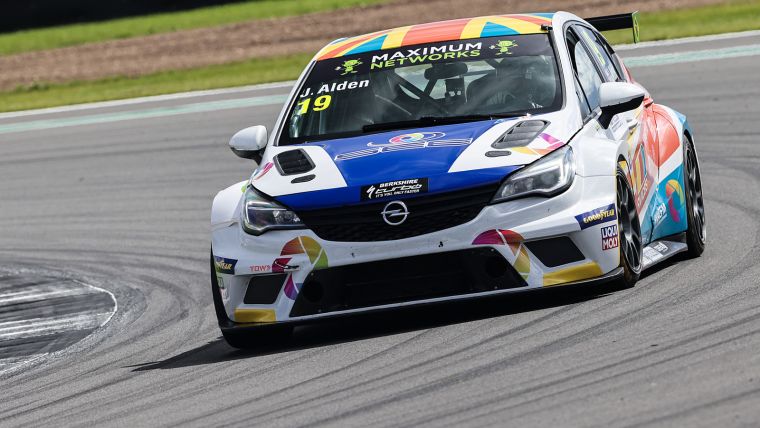 Jeff Alden gets set for full-season 2024 TCR UK campaign