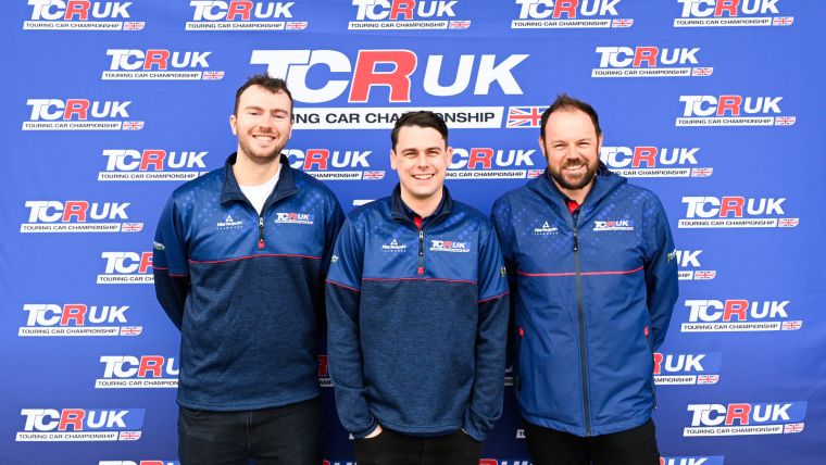 TCR UK strike new merchandising deal with Harlequin Teamwear for 2024