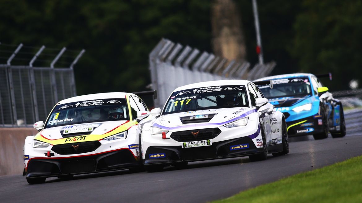 The Champion strikes back at Oulton Park