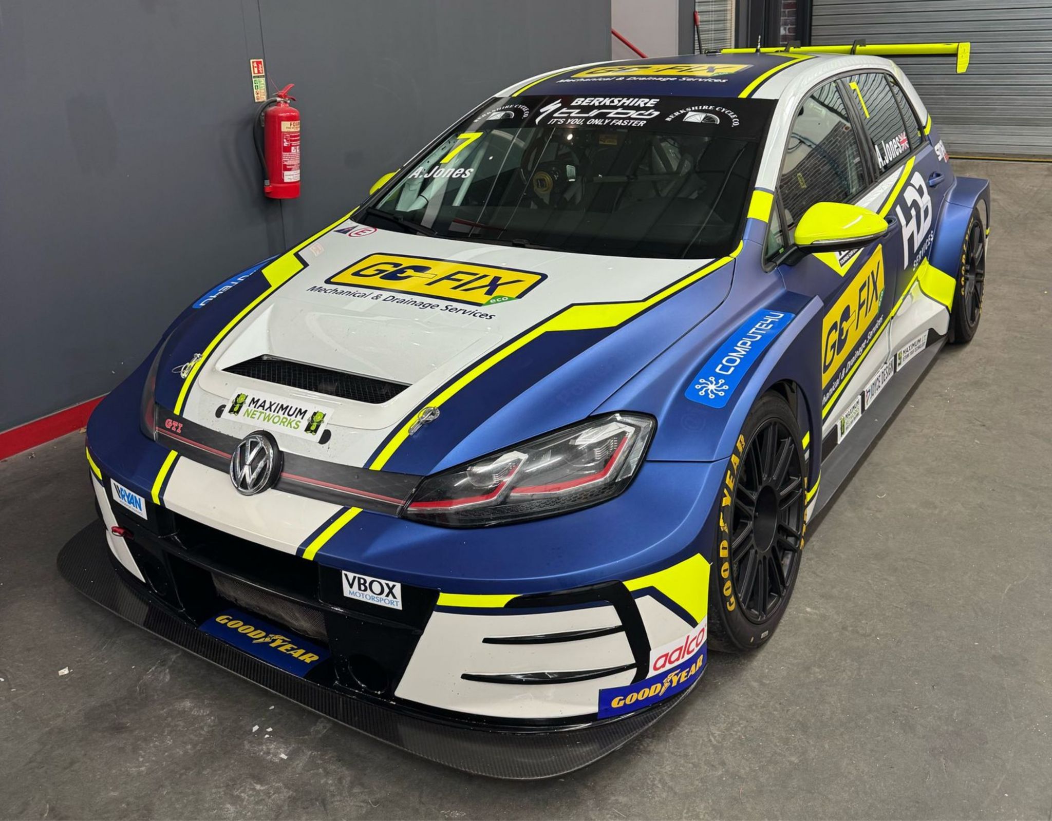 Alex Jones set for TCR UK debut at Silverstone - TCR UK