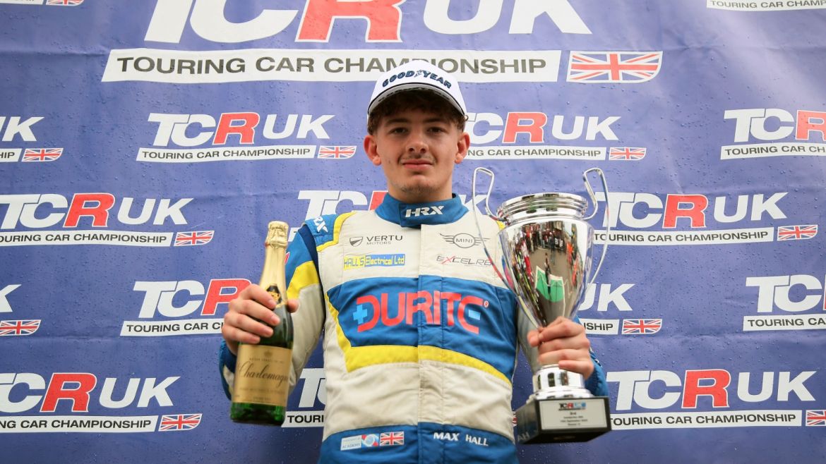 Maximus Hall targets the 2026 TCR UK title as part of Hall’s Racing Honda lineup
