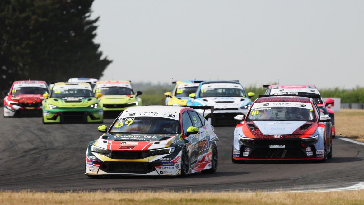 TCR UK Title Race Set for Major Test at Donington Park National weekend