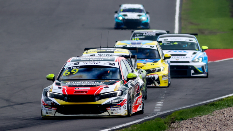 Oulton Park Awaits as TCR UK Title Fight Enters Crucial Stage