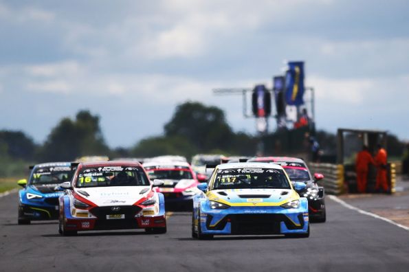 The 2025 title chase heats up as TCR UK travels to Oulton Park