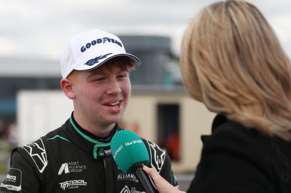 Jenson Mason signs for Vannin Motorsport ahead of 2026 TCR UK debut