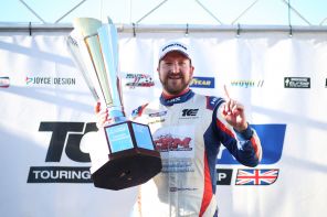 Carl Boardley crowned 2023 TCR UK Champion in Brands Hatch Finale