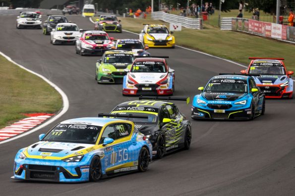 Shepherd rams home the points at Oulton Park