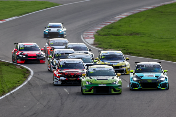 Shepherd and Hall Star in TCR UK Donington Park GP Showstopper